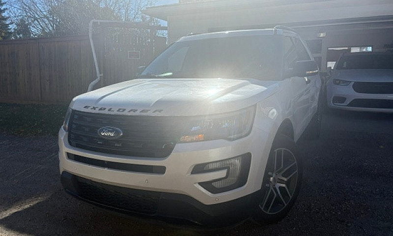 2017 Ford Explorer S...