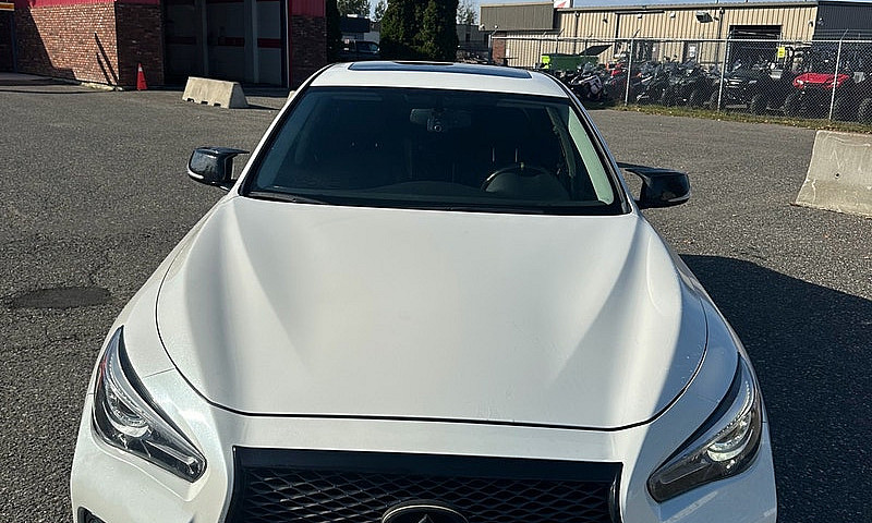 2016 Infiniti Q50...