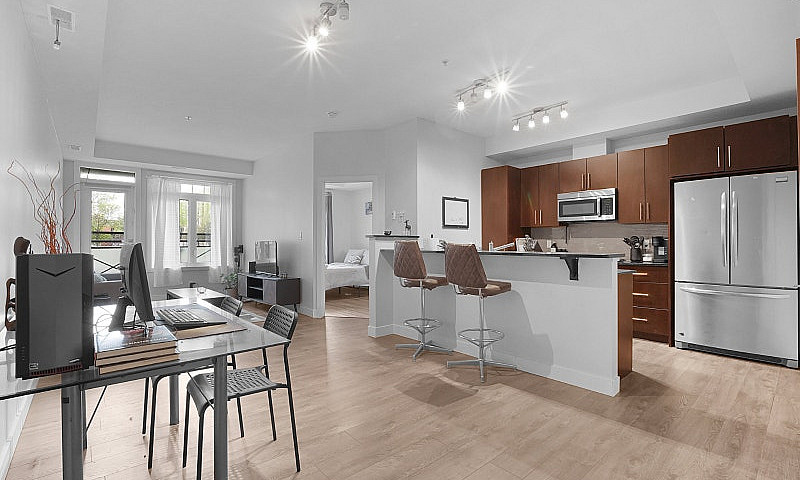 Luxury Condo Uofa 1 ...