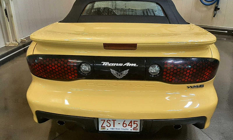 2002 Pontiac Firebir...