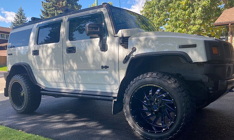 2005 Hummer H2...