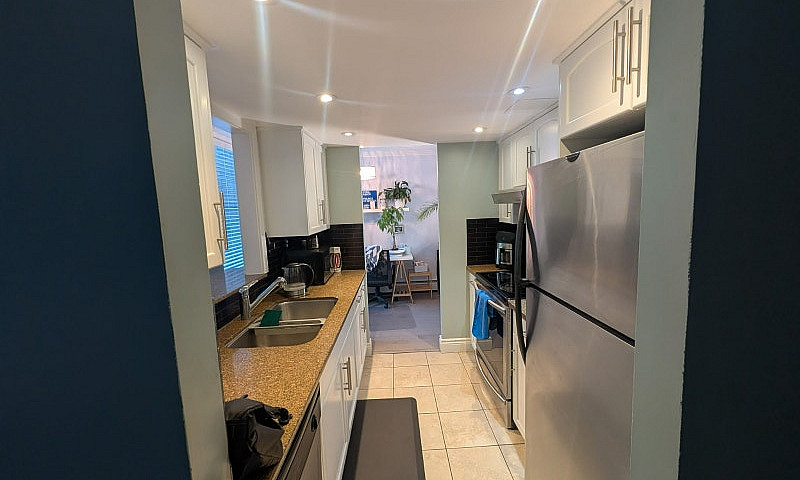 2 Bedroom Downtown C...