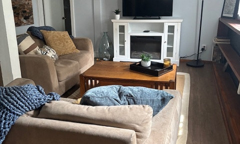 Furnished 1Br/1Bth -...