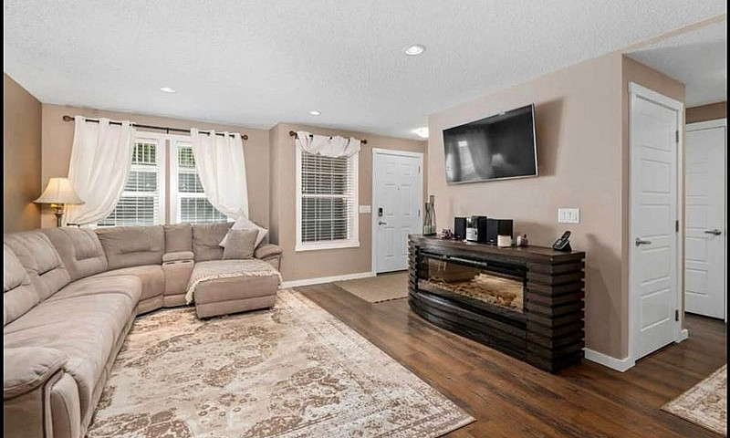 2-Bedroom Townhouse ...