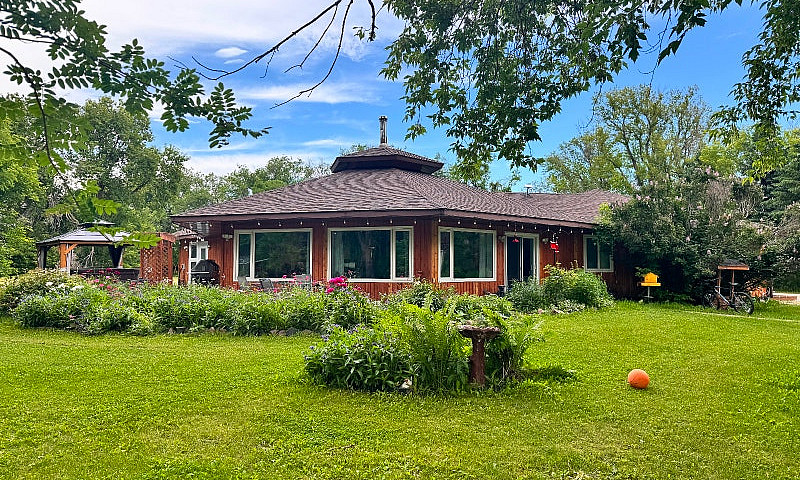 Beautiful 5 Bedroom ...