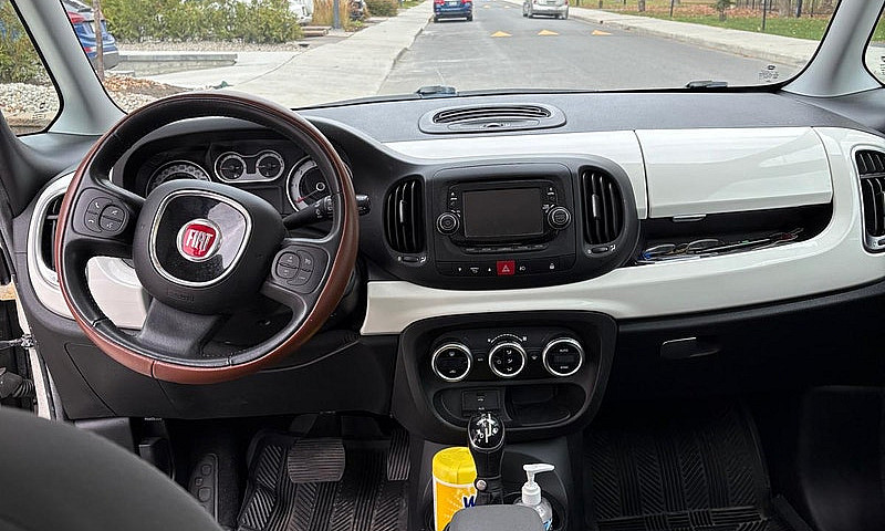 2014 Fiat 500L...