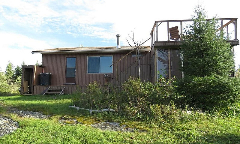 Cabin On Island Geta...