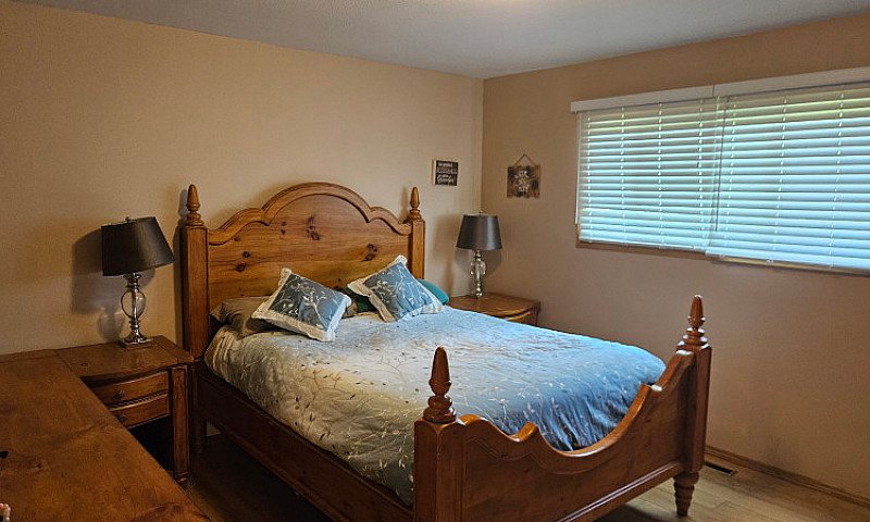 Ponoka Acreage For S...