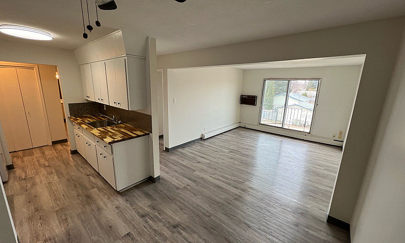 2 Bedroom Suite Acro...