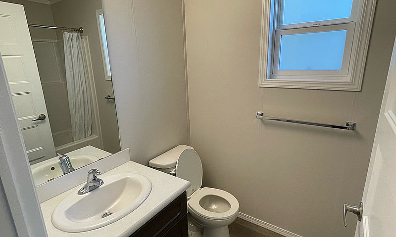 New Home Valemount W...