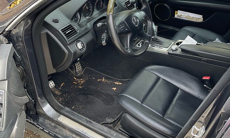 2010 Mercedes Benz  ...