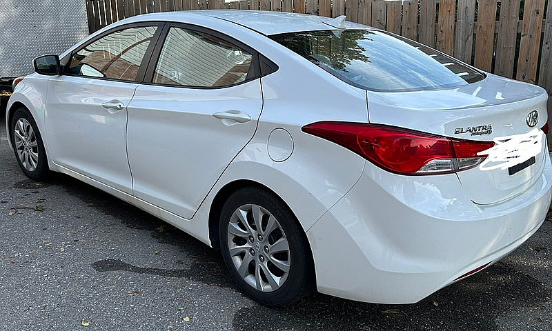 2013 Hyundai Elantra...