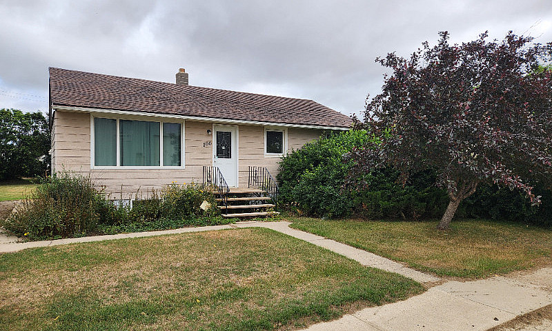 2 Bedroom + Den / 2 ...
