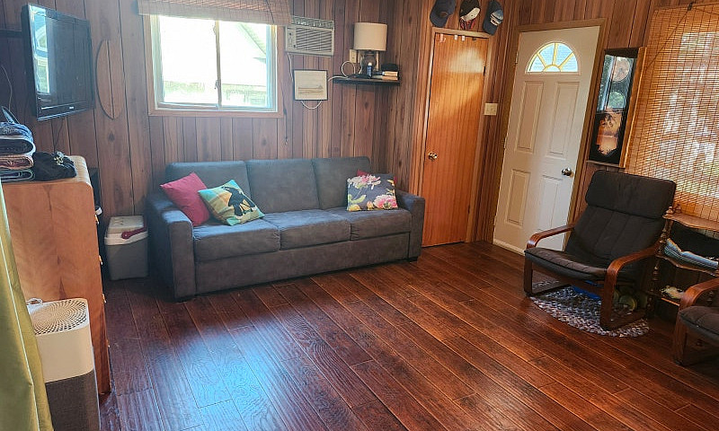 Waskesiu Cabin And L...