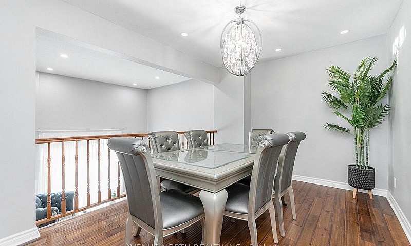 3 Bedroom Town House...