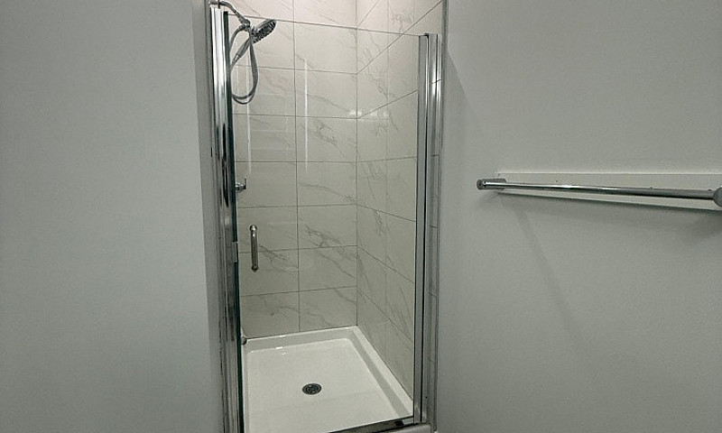 Fully Furnished Bedr...