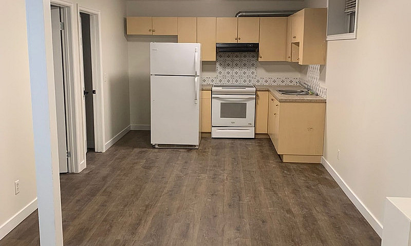 2 Beds 1 Bath House...