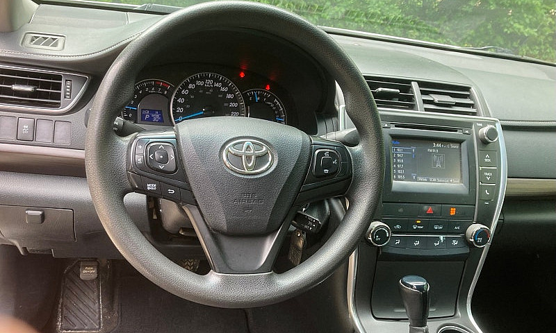 2015 Toyota Camry Le...