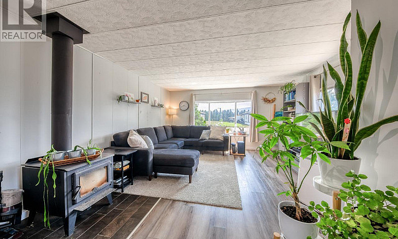 3 Bed 2 Bath Home Fo...