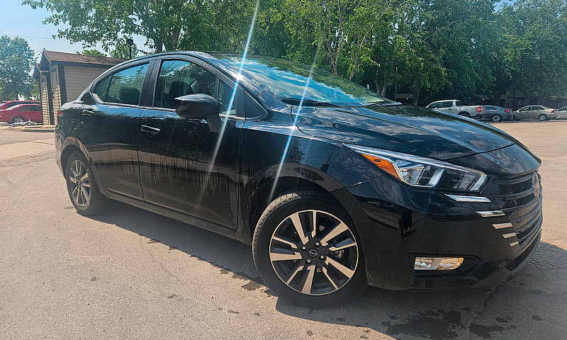 Versa 2024 45000Km...