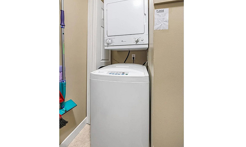 2 Bedroom, 2 Bath Co...