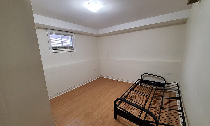 Walkout 2 Bedrooms G...