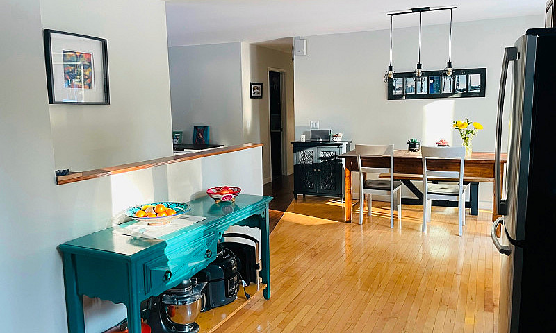 Private 3 Bed 3 Bath...