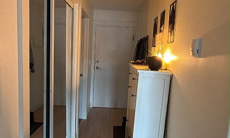 1 Bedroom - Crescent...