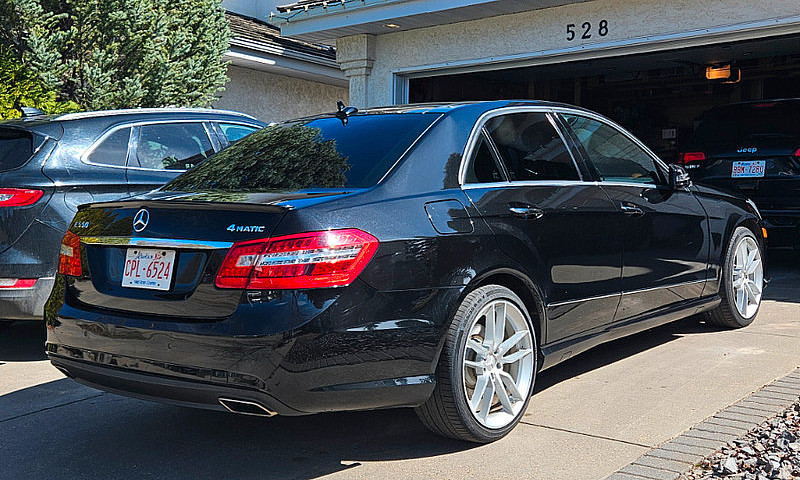 2011 Mercedes Benz E...