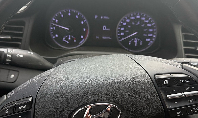 2017 Hyundai Elantra...