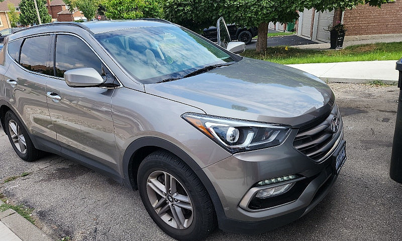 2017 Hyundai Santa F...