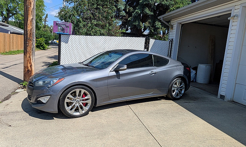  Hyundai Genesis Cou...