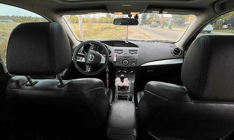 2012 Mazda3...
