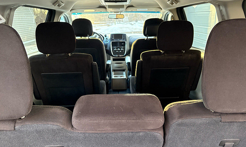 2017 Dodge Caravan...