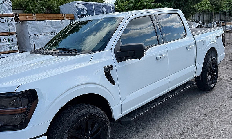 Ford F150 Xlt 303A ...