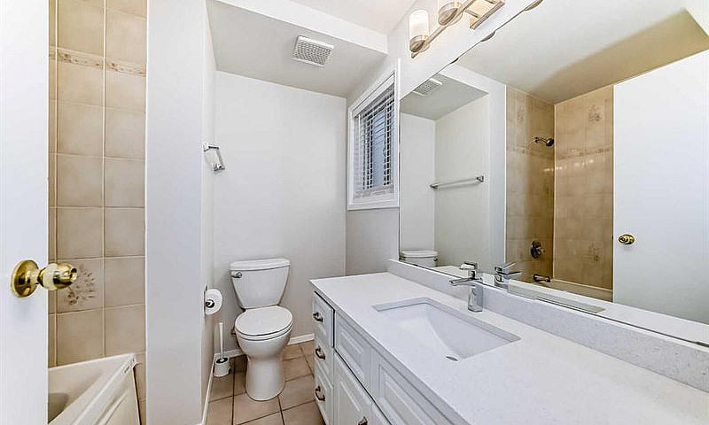 Amazing Apartment Wi...