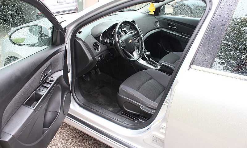 2012 Chevrolet Cruze...