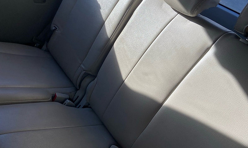 2012 Toyota Sienna L...