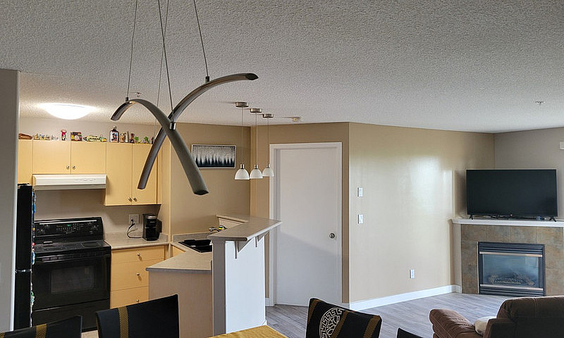 2 Beds Apartment For...