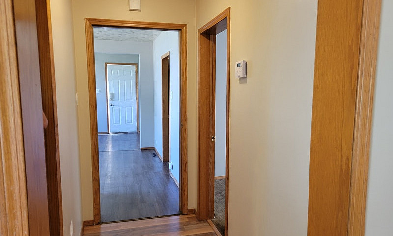 Innisfail 2 Bedroom ...