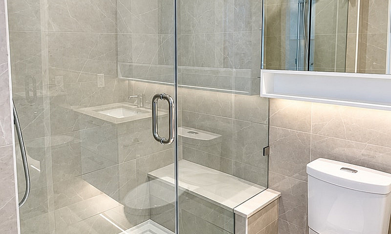One Bedroom New Cond...