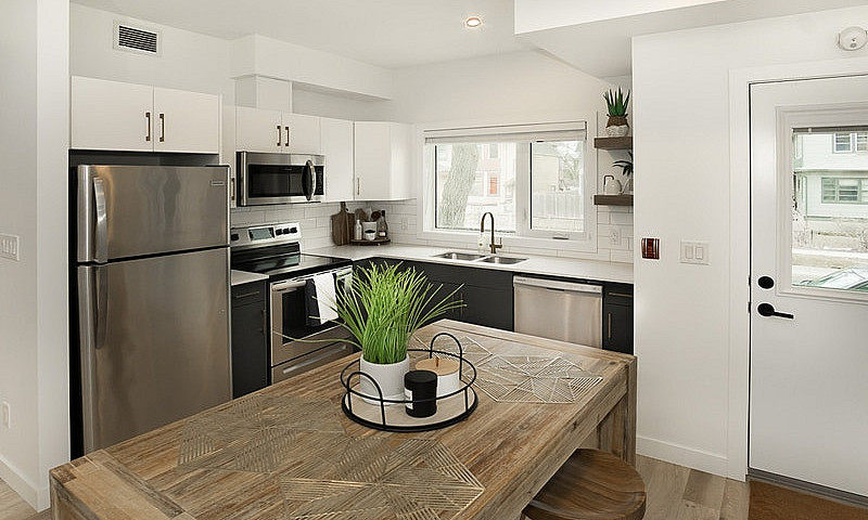 Gorgeous 2 Bed 1 Bat...