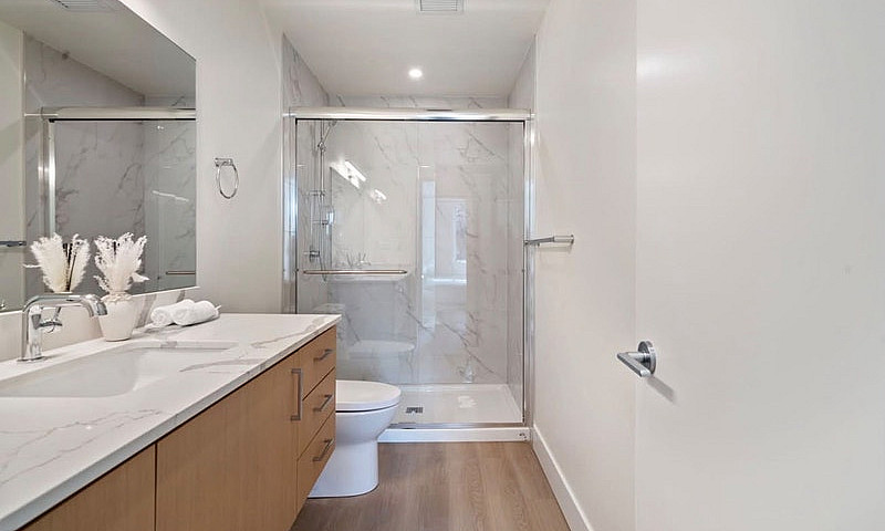 2 Bed 2 Bath Apartme...
