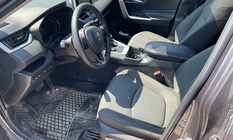 2025 Toyota Rav4 Xle...