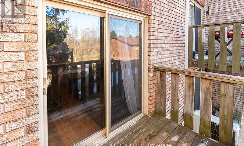 3 Beds 2 Baths - Tow...