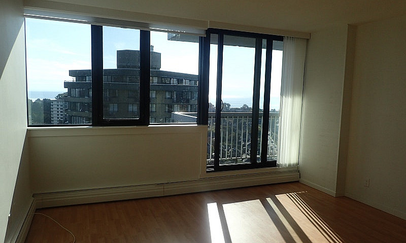 1 Bed 1 Bath Condo F...