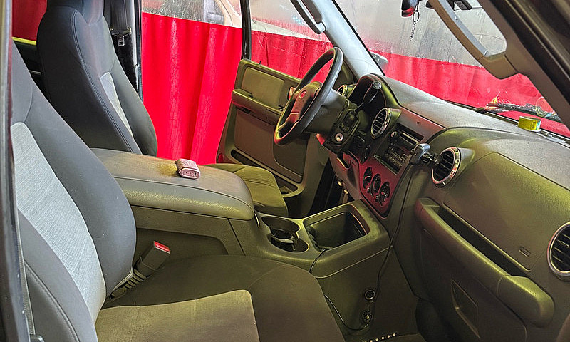 2003 Ford Expedition...