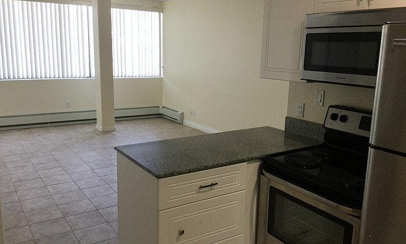 Studio Suite $877. N...