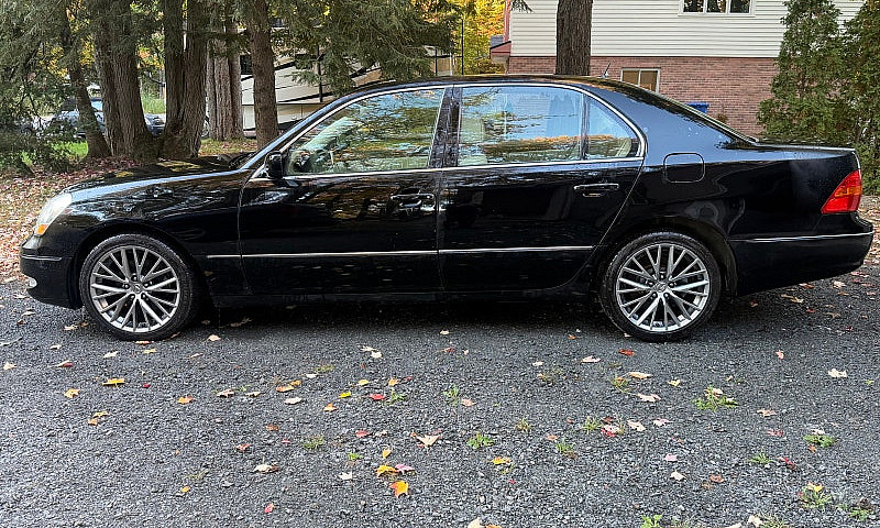 2002 Lexus Ls430...