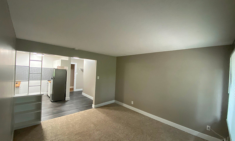1 Bedroom Suites For...